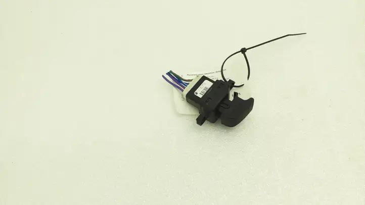 Mazda 3 II (2011 - 2013) B32H66370 Кнопка стеклоподъемников — фото 1
