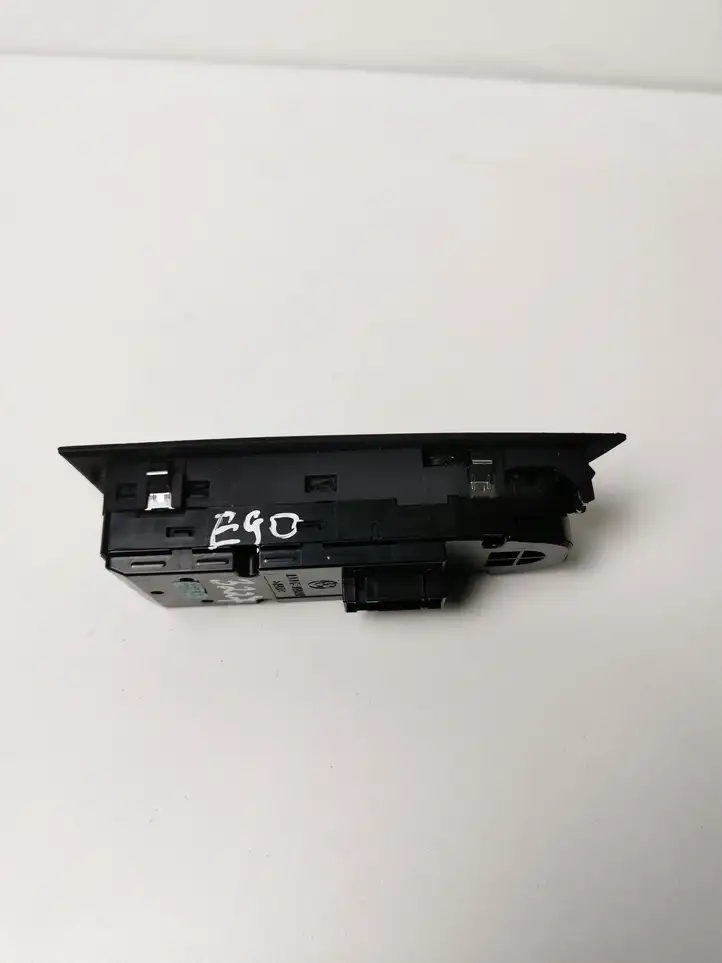 BMW 3 E90 E91 (2005 - 2012) 6948637 Кнопка стеклоподъемников — фото 3