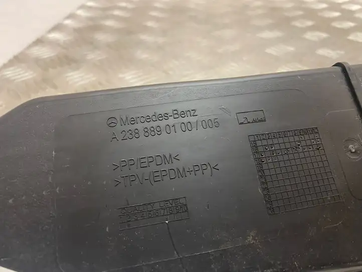 Mercedes-Benz E W238 (2017 - ) A2388890100 Накладка крыла — фото 2