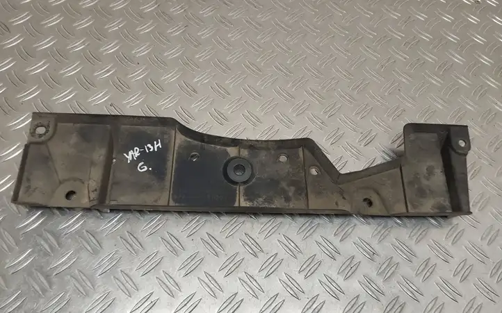 Toyota Yaris (2012 - 2014) 583980D020 Защита заднего бампера — фото 3