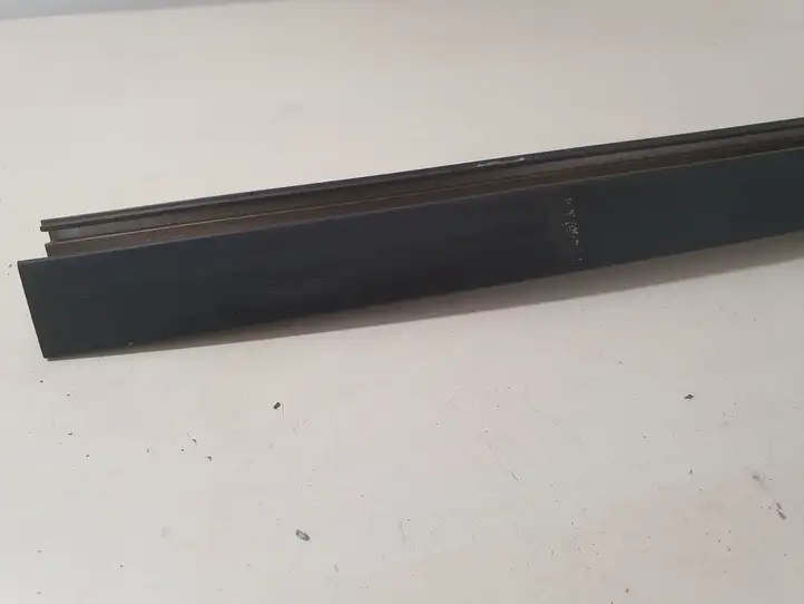 Volvo S80 (2006 - 2009) 30674952 Накладка стекла задней двери — фото 3