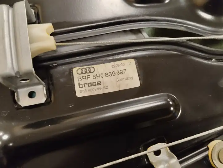 Audi A4 S4 B7 8E 8H (2004 - 2009) 8H0839397 Стеклоподъемник передней двери (комплект) — фото 4