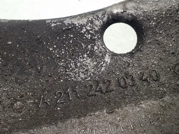 Mercedes-Benz E A207 (2010 - 2017) A2112420340 Кронштейн КПП — фото 6