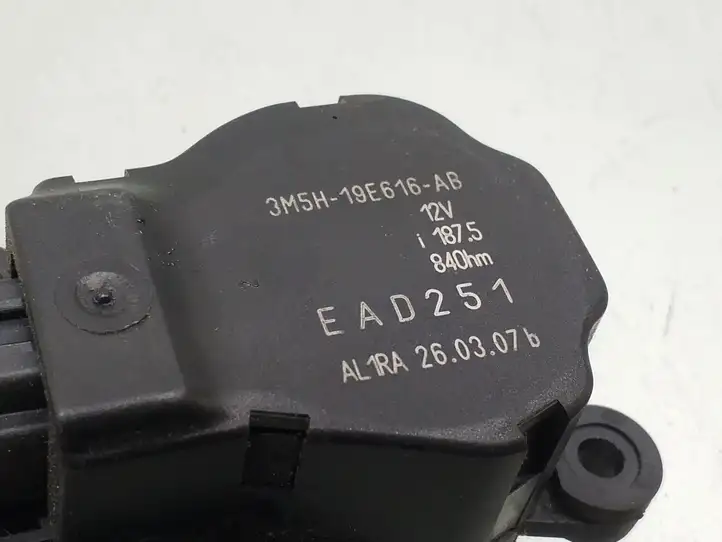 Ford Focus (2005 - 2008) 3M5H19E616AB Двигатель задвижки потока воздуха — фото 4