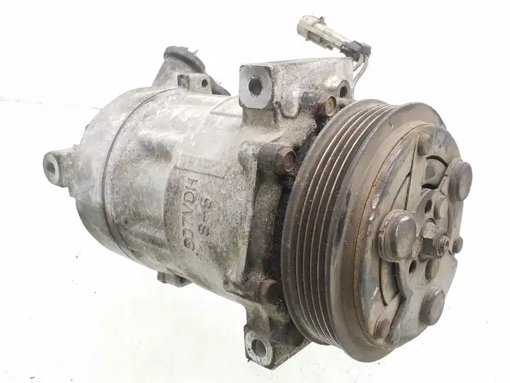 Opel Signum (2002 - 2008) 13208187 Компрессор (насос) кондиционера воздуха — фото 1