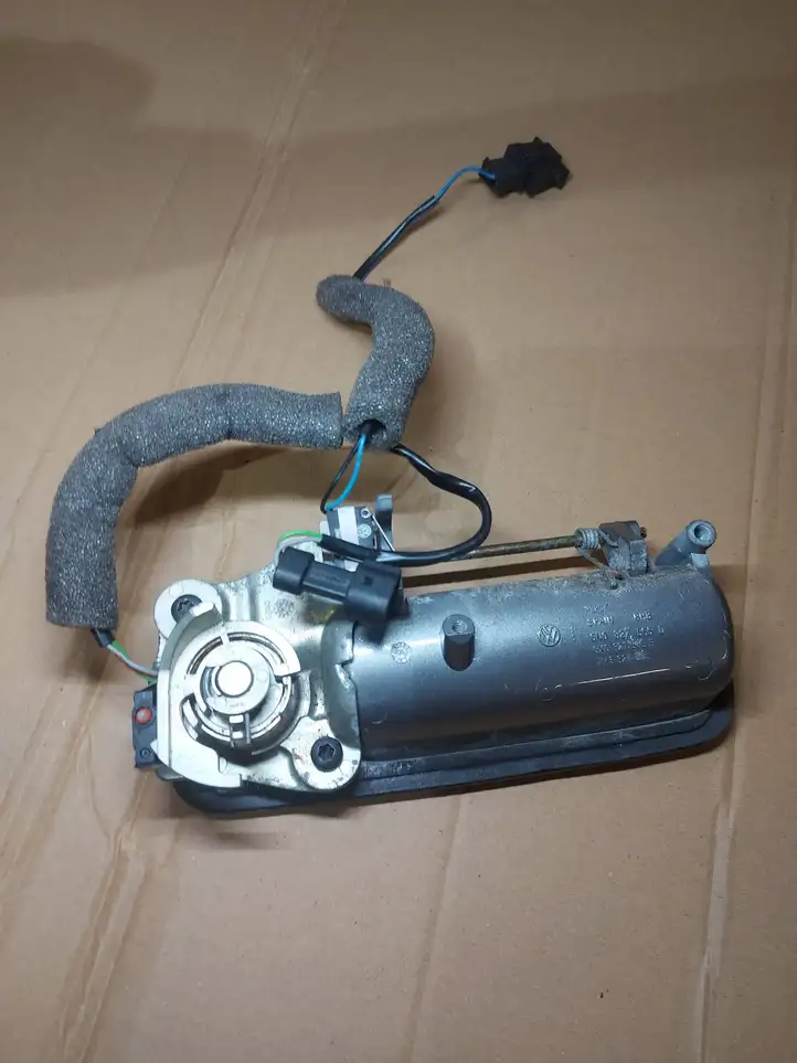 Volkswagen Sharan (2003 - 2010) 6N0827565D Ручка крышки багажника — фото 3