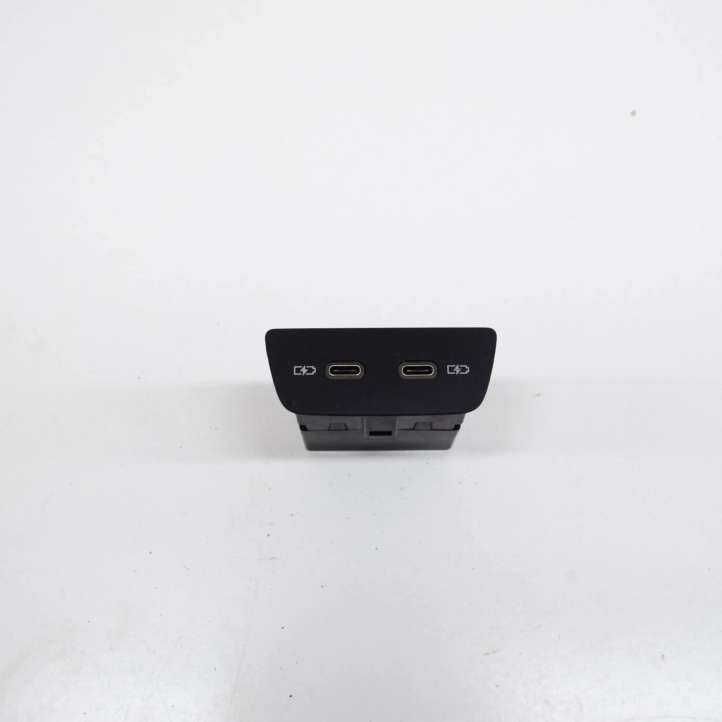 2G6035954 Volkswagen ID.3 USB jungtis