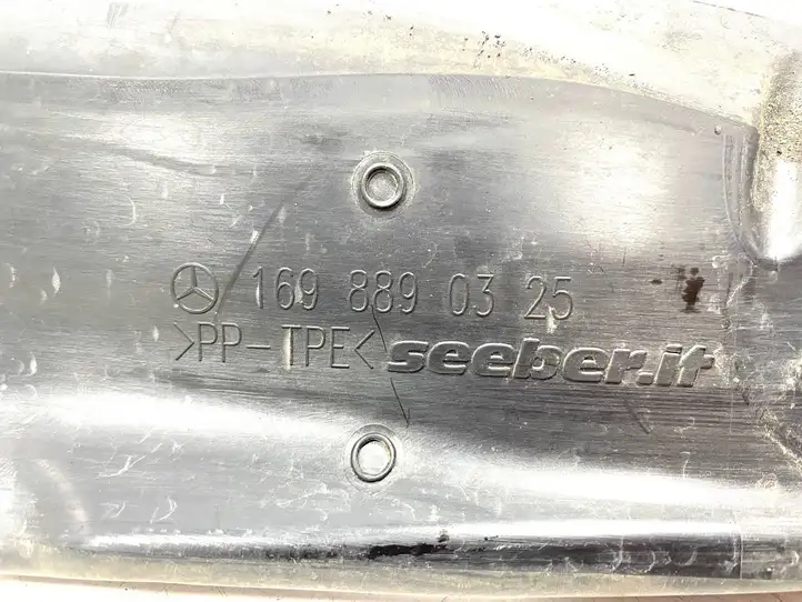 Mercedes-Benz A W169 (2004 - 2012) 1698890325 Кронштейн переднего подкрылка — фото 4