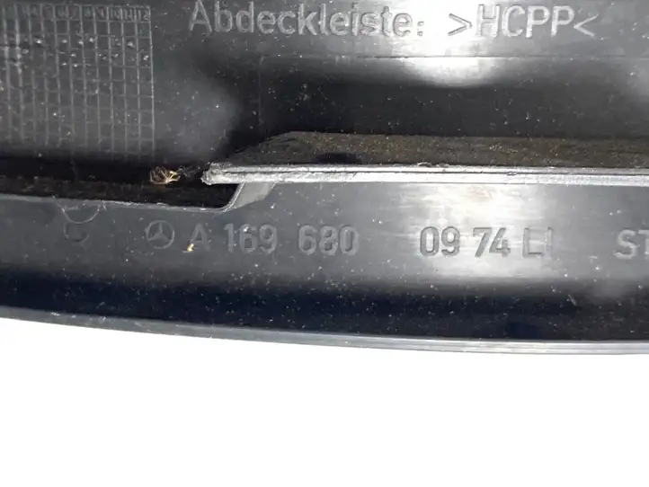 Mercedes-Benz A W169 (2004 - 2012) A1696800974 Внутренняя отделка заднего порога — фото 2