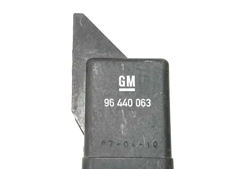 Chevrolet Captiva (2006 - 2011) 96440063 Реле накала свечей — фото 4