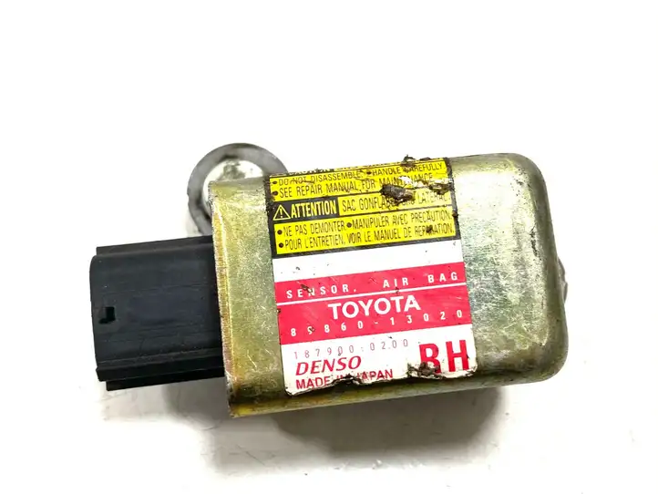 Toyota Corolla E120 E130 (2000 - 2004) 8986013020 Датчик удара SRS — фото 1