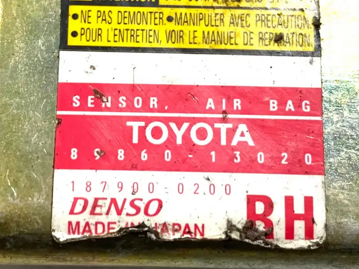 Toyota Corolla E120 E130 (2000 - 2004) 8986013020 Датчик удара SRS — фото 4