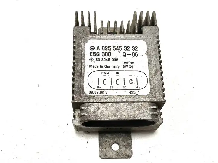 Mercedes-Benz Vaneo W414 (2001 - 2005) A0255453232 Реле вентилятора охлаждения — фото 1