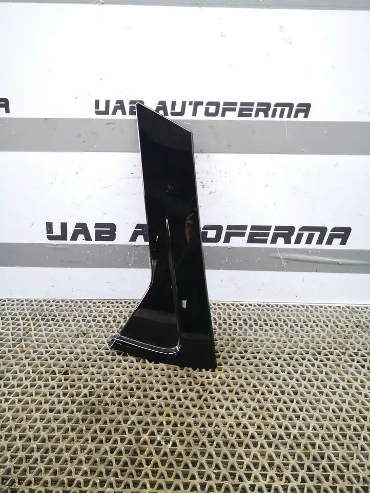 Renault Captur (2013 - 2020) 822358549R Накладка стекла задней двери — фото 1