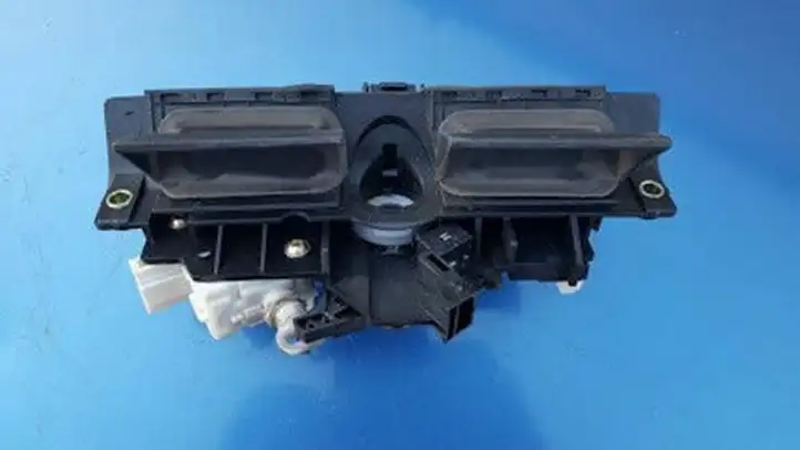 Audi A6 Allroad C5 (2000 - 2006) 4B0827565 Ручка крышки багажника — фото 1