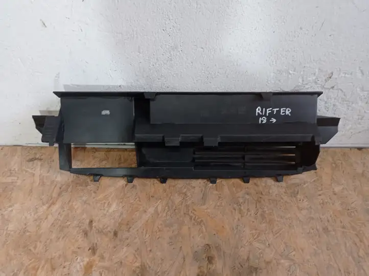 Peugeot Rifter (2018 - ) 9821840980 Дефлектор воздуха — фото 3