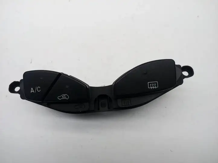 Ford Focus (2005 - 2008) 19A945AB Кнопка обогрева стекла — фото 1