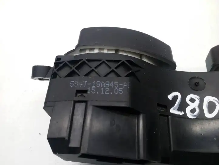 Ford Focus (2005 - 2008) 19A945AB Кнопка обогрева стекла — фото 3