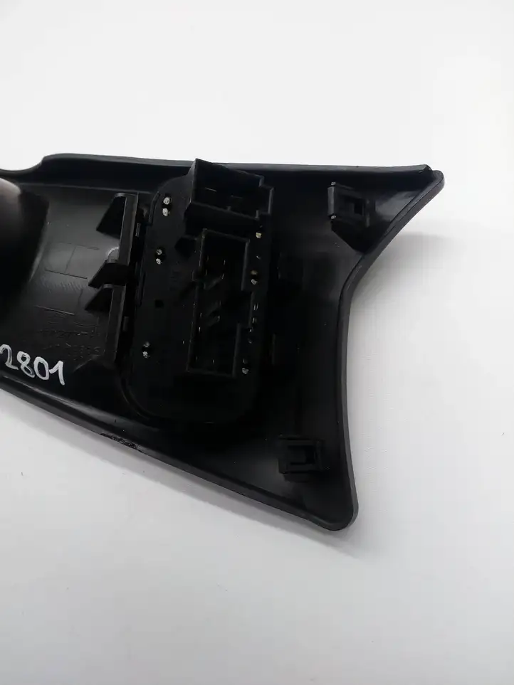 Ford Focus (2011 - 2015) 4S41F23879 Кнопка стеклоподъемников — фото 4