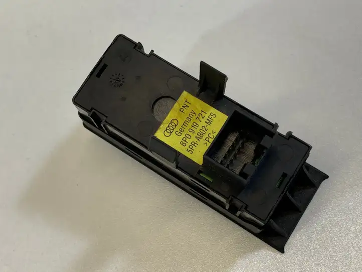 Audi A3/S3 8P (2004 - 2008) 8P0919721 Другие включатели / ручки/ переключатели — фото 3