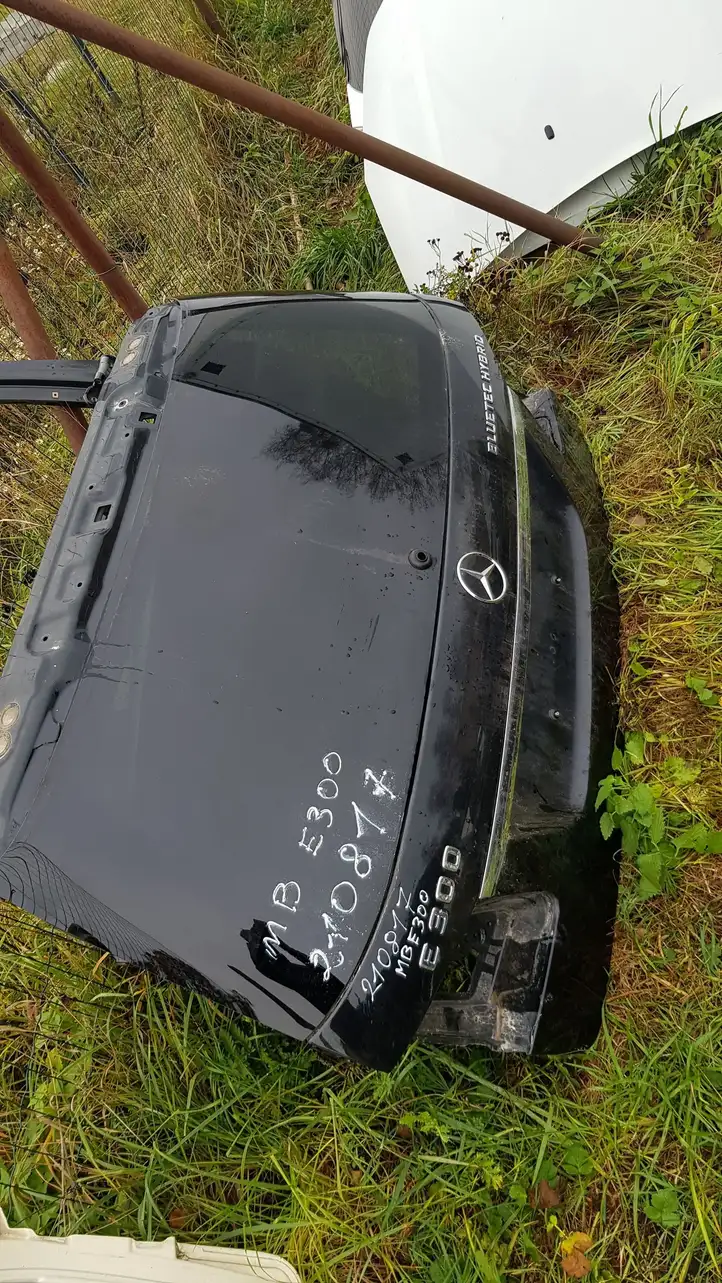 Mercedes-Benz E W212 (2009 - 2016) Крышка багажника — фото 1
