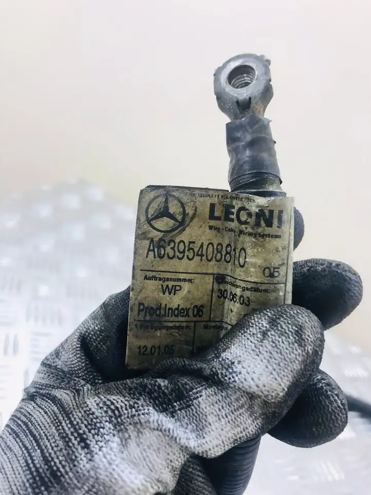 Mercedes-Benz Vito Viano W639 (2003 - 2010) A6395408810 Плюсовой провод аккумулятора — фото 3