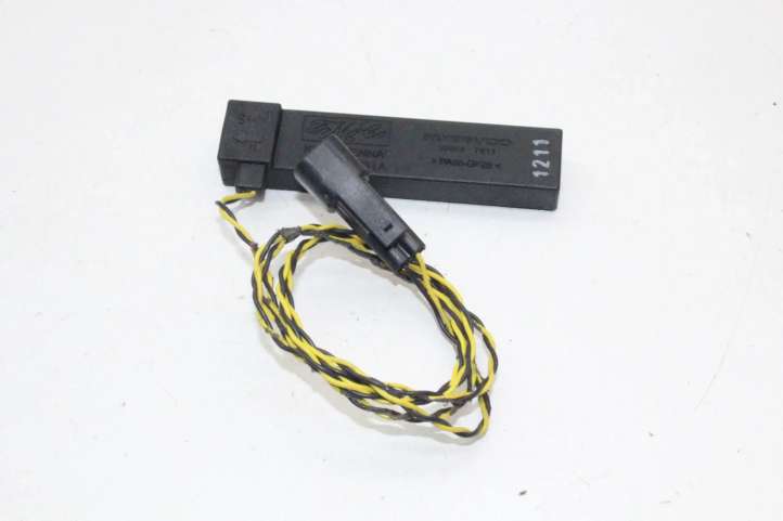 8M5T15K603LA Ford Kuga I Interjero komforto antena