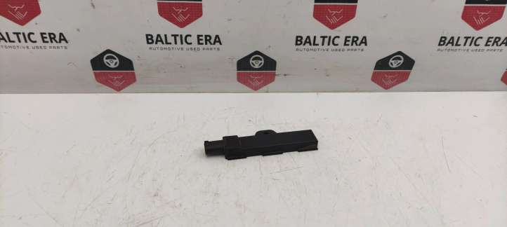 9220831 BMW 5 F10 F11 Interjero komforto antena