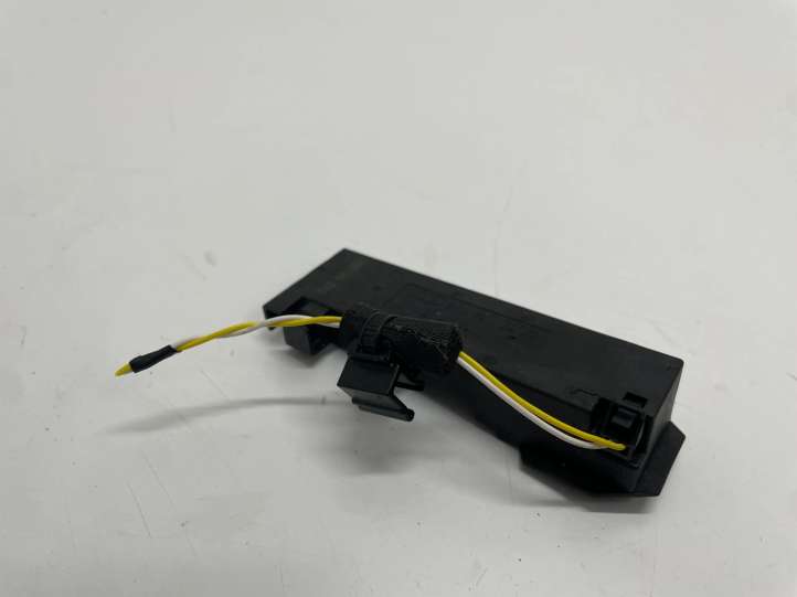 80A907247A Audi Q5 SQ5 Interjero komforto antena