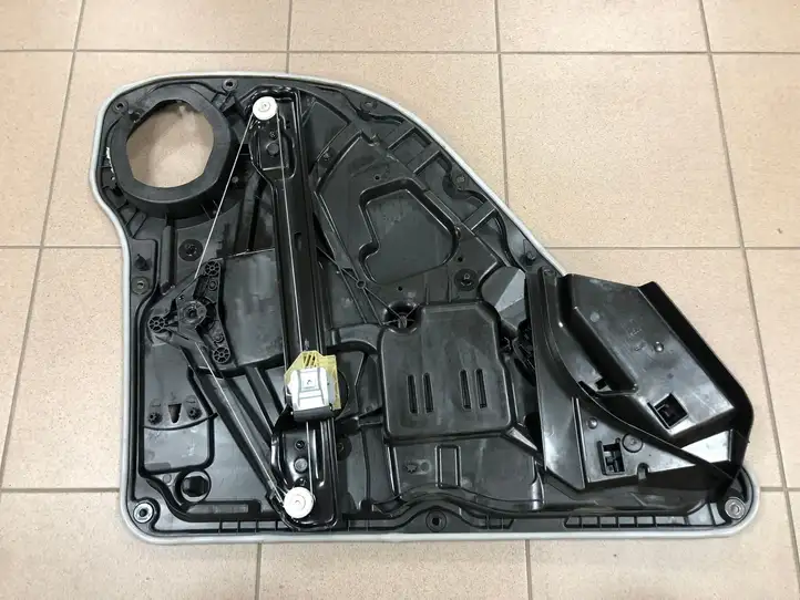 Mercedes-Benz GLE W166/C292 (2015 - 2019) A1668202102 Стеклоподъемник задней двери без мотора — фото 2
