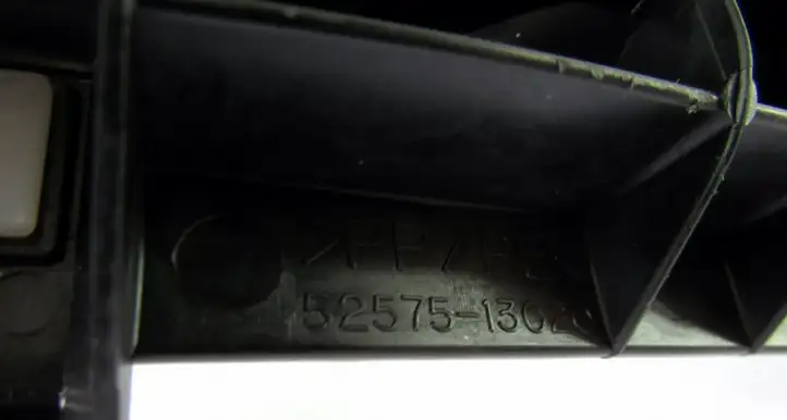 Toyota Corolla Verso E121 (2004 - 2007) Кронштейн заднего бампера — фото 2