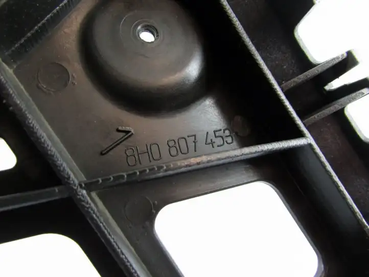Audi A4 S4 B6 8E 8H (2000 - 2006) Кронштейн заднего бампера — фото 3