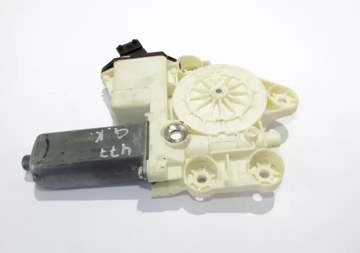 Toyota Corolla Verso E121 (2004 - 2007) Стеклоподъемник задней двери — фото 4