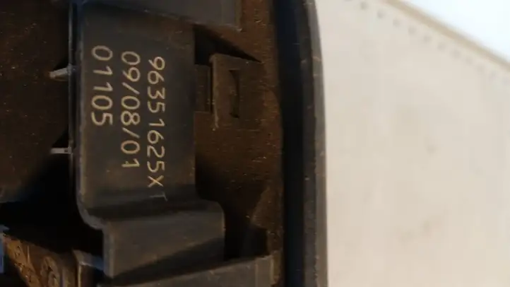 Peugeot 307 CC (2001 - 2005) Блок кнопок стеклоподъемников — фото 2