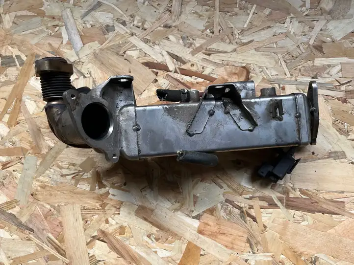 BMW 3 F30 F35 F31 (2012 - 2018) 7810751 Охладитель клапана EGR — фото 4