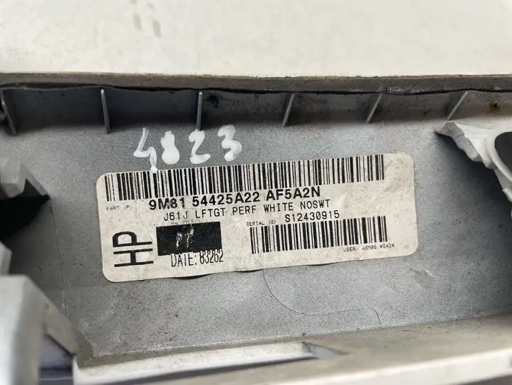 Mazda 6 (2009 - 2012) GS3L50811 Подсветка номера — фото 3