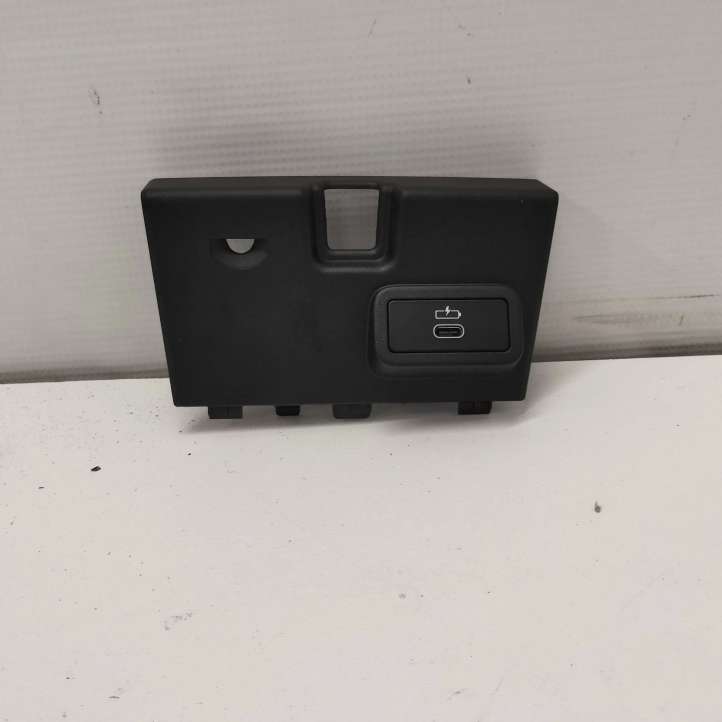 51166807232 BMW i4 USB jungtis