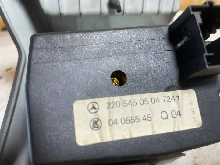 Mercedes-Benz S W220 (1998 - 2006) 2205450504 Включатель фонарей — фото 2