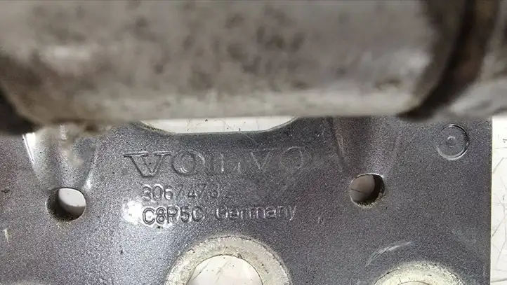 Volvo XC90 (2006 - 2014) 30674732 Петля крышки багажника — фото 3