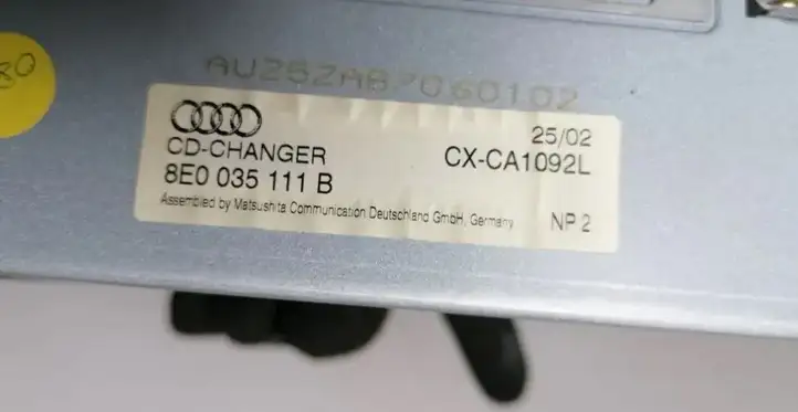 Audi A4 S4 B6 8E 8H (2000 - 2006) 8E0035111B CD/DVD чейнджер — фото 5