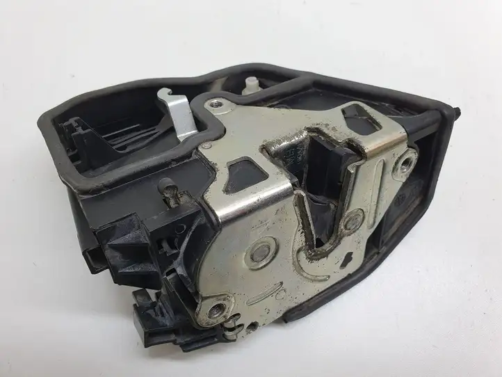 BMW 5 E60 E61 (2004 - 2010) 7167070 Замок задней двери — фото 4