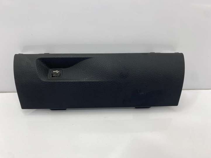 9364955 BMW 4 F32 F33 USB jungtis