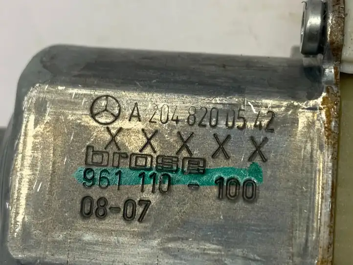 Mercedes-Benz C W204 (2007 - 2014) A2048200542 Стеклоподъемник задней двери — фото 3