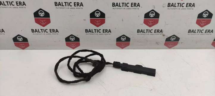 9220831 BMW 4 F36 Gran coupe Interjero komforto antena