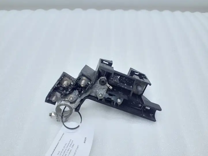 Audi A5 8T 8F (2007 - 2011) B0101034 Плюсовой провод аккумулятора — фото 4