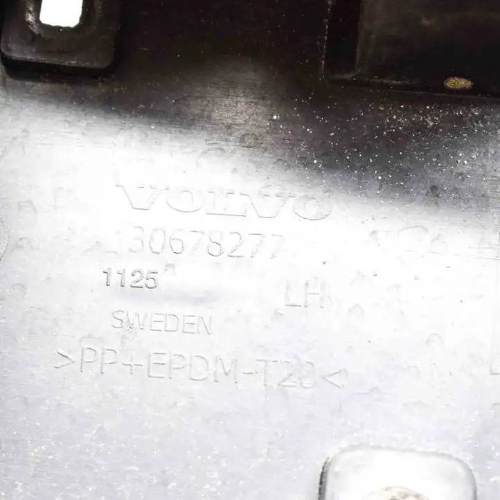 Volvo XC90 (2002 - 2006) 30678277 Кронштейн угловой части бампера — фото 6