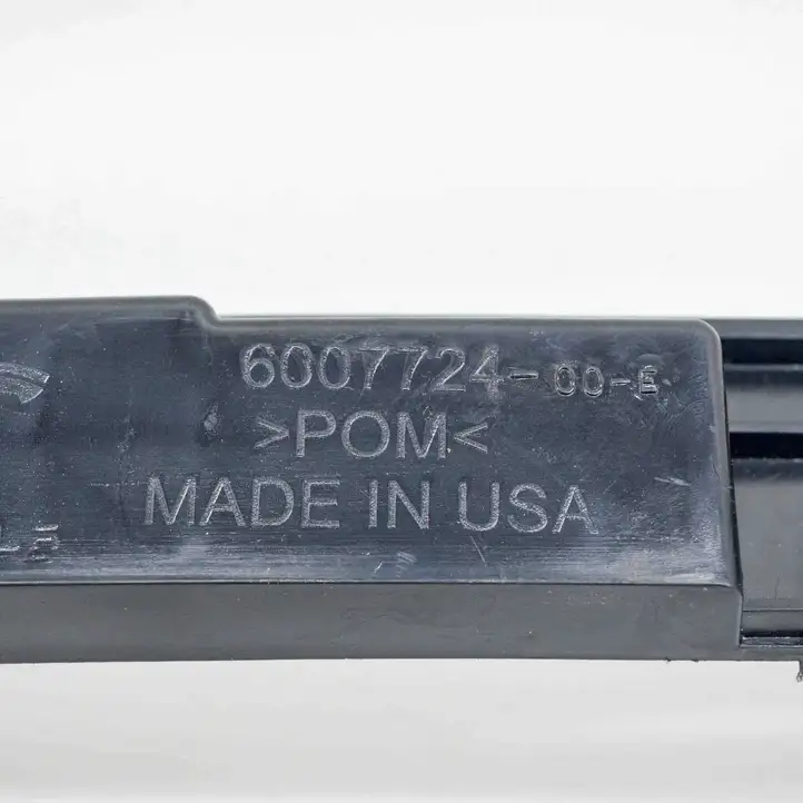 Tesla Model S (2016 - 2021) 600772400E Кронштейн заднего бампера — фото 7