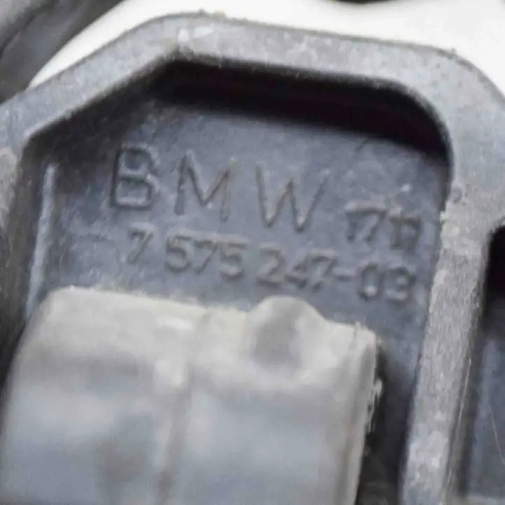 BMW 5 F10 F11 (2009 - 2016) 7575247 Кронштейн панели радиатора — фото 6