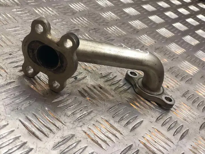 Toyota Auris 150 (2006 - 2012) Трубка EGR — фото 2