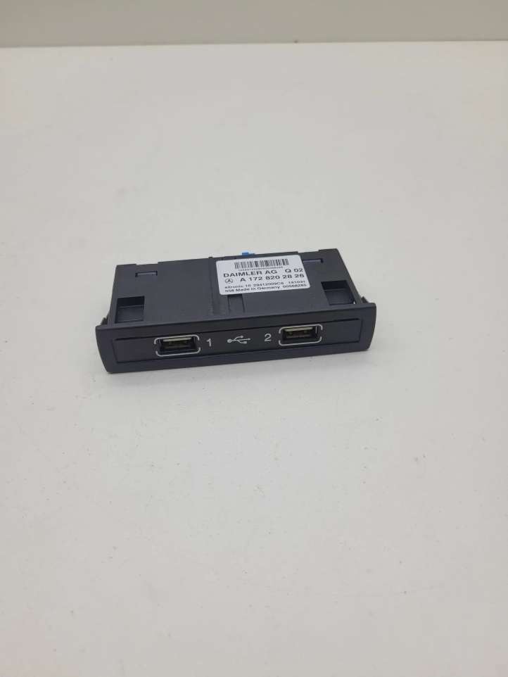 A1728202826 Mercedes-Benz GLE (W166 - C292) USB jungtis